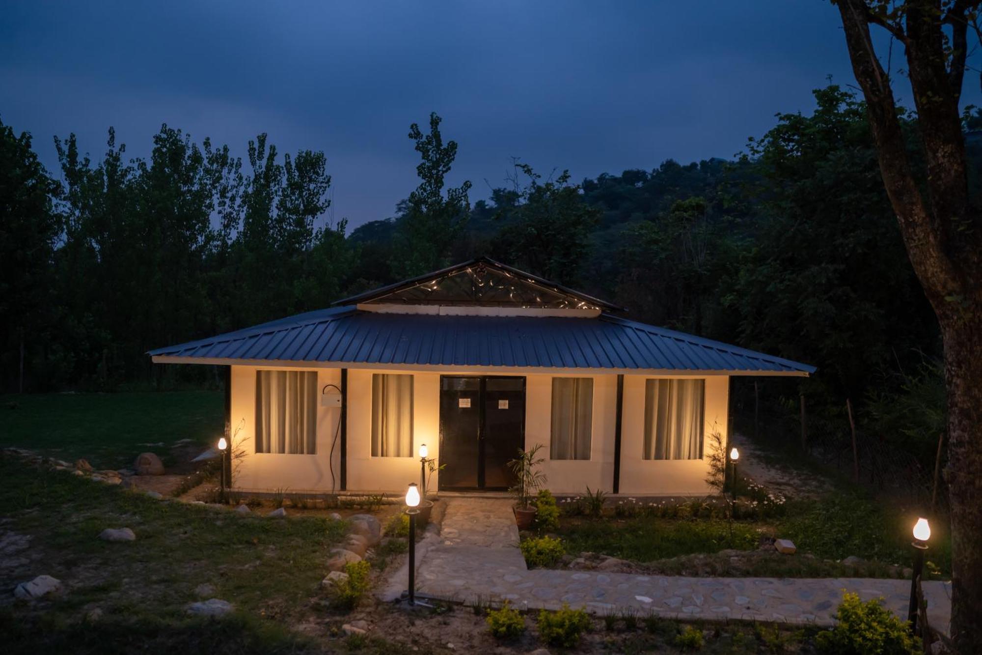 Dev Bhoomi Farms&Cottages Dharamshala Buitenkant foto